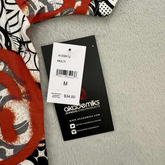 akademiks Legend Grafetti Streetwear Graphic Unisex T-Shirt Size‎ Medium NWT - Picture 4 of 9